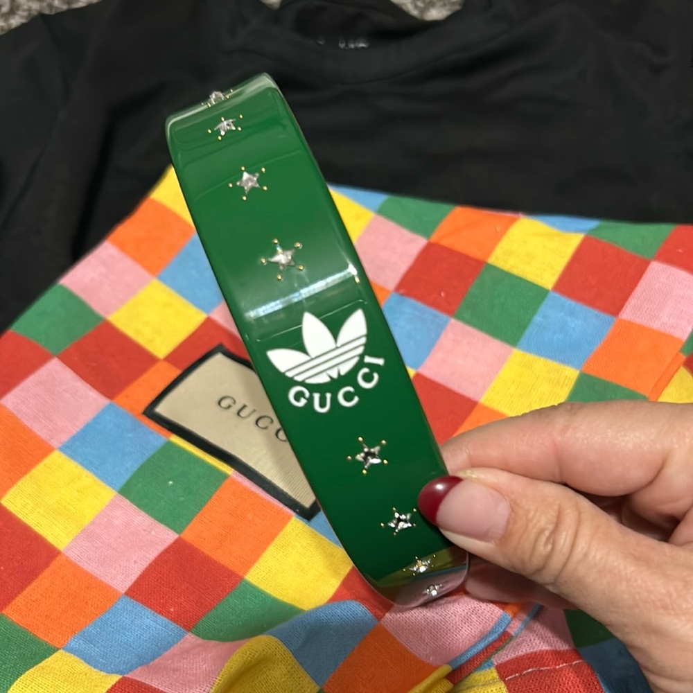 Gucci headband excellent condition comes with a dust bag preloved